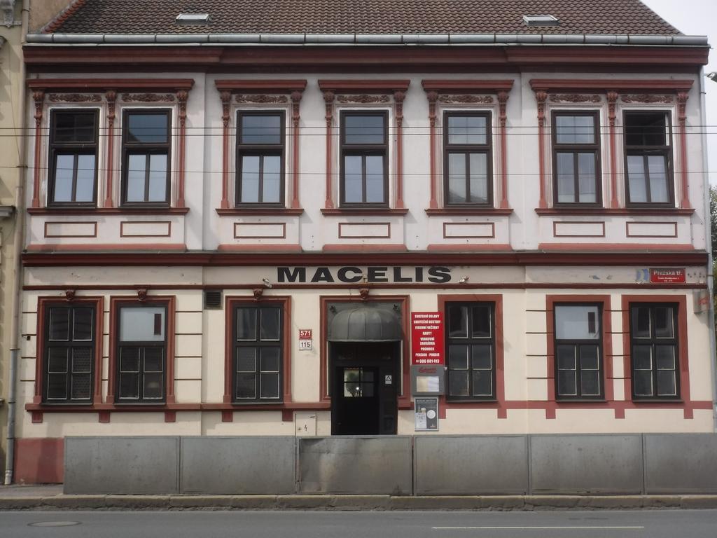 تشيسكي بوديوفيتسه Pension Macelis المظهر الخارجي الصورة